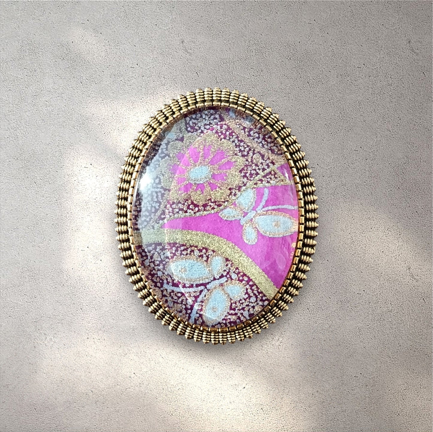 Broche ovale RAZUBERI