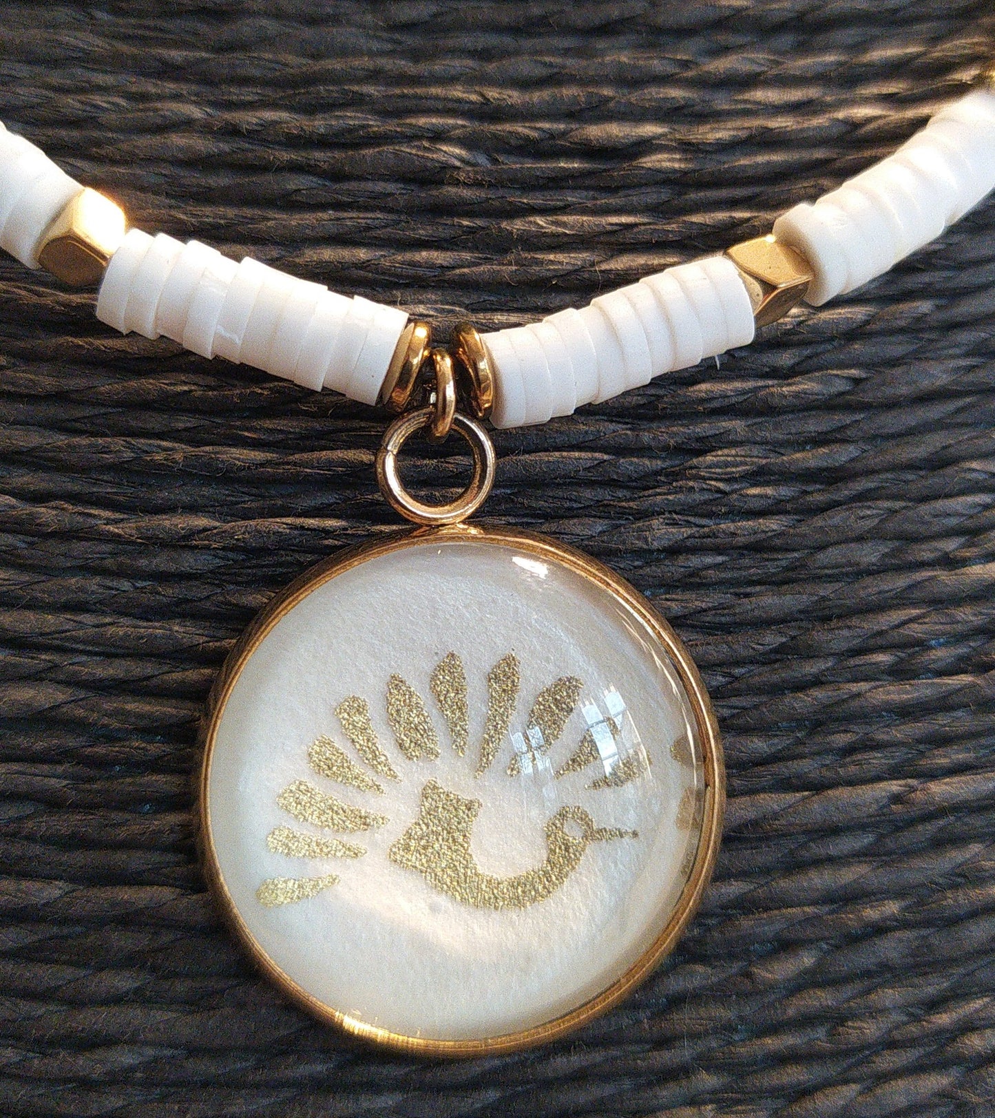 Collier simple BLANC HOUOU