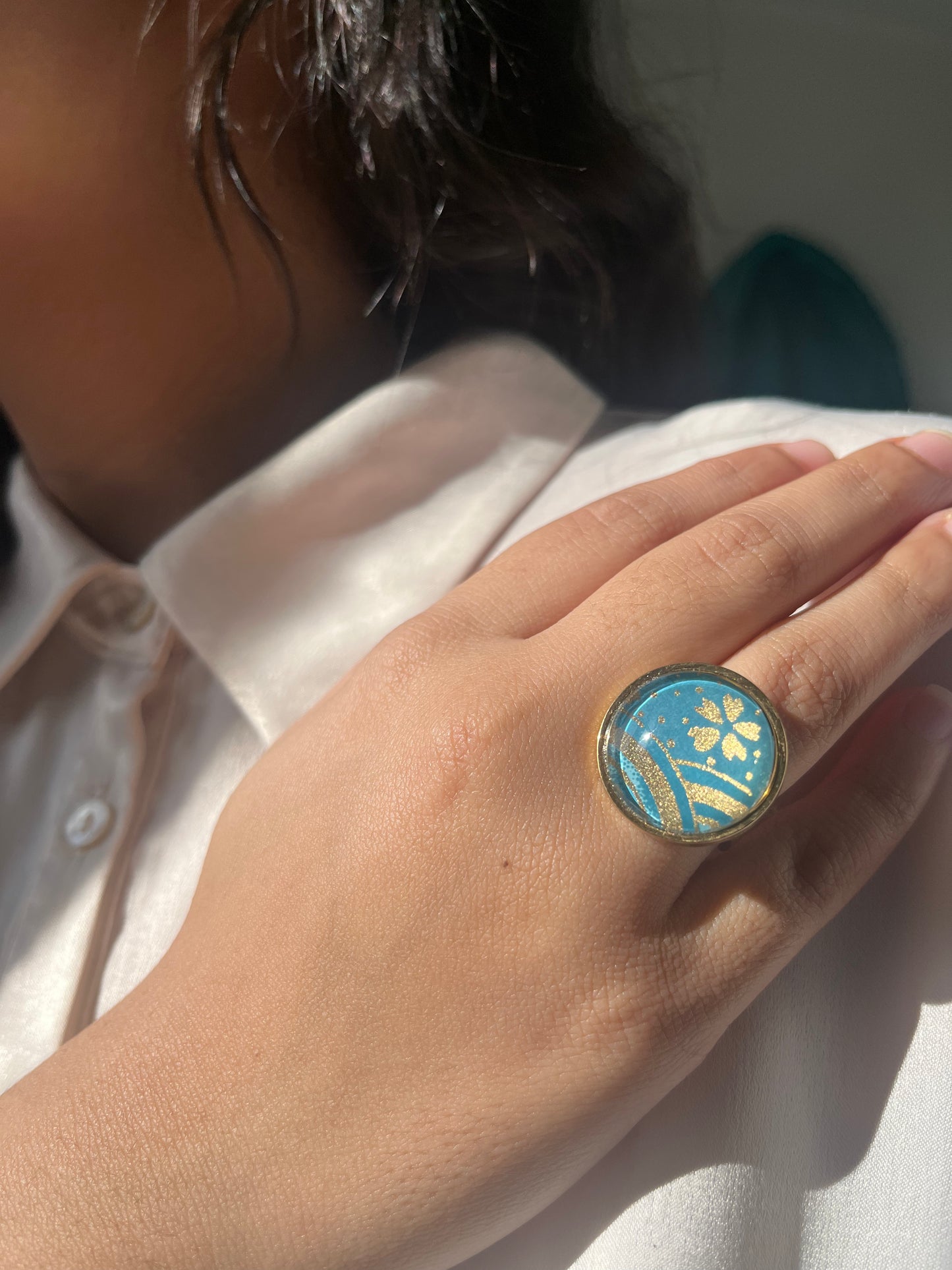Bague ronde 20mm doré VAGUE TURQUOISE