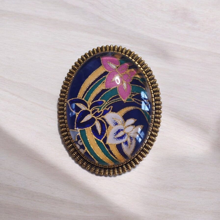 Broche ovale IRIS