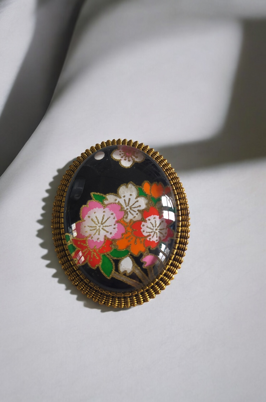 Broche ovale SAKURA